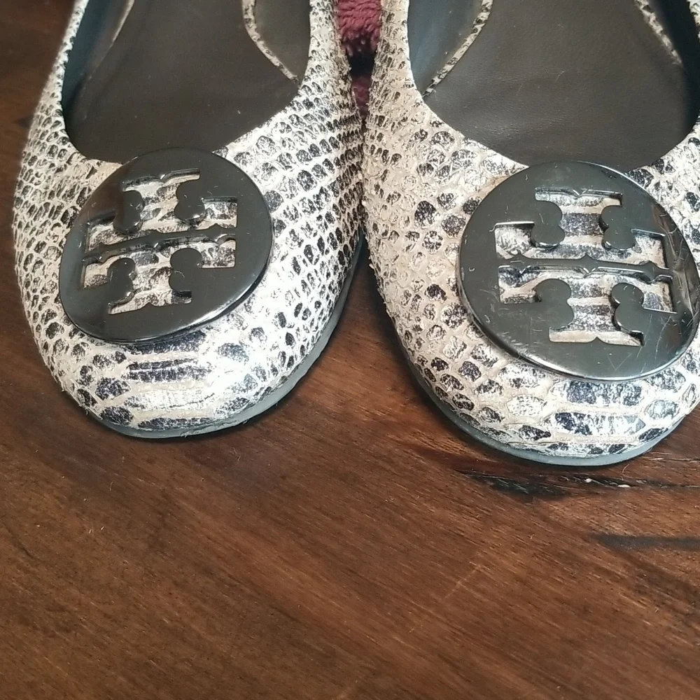 Tory Burch Ballet Flats Size 8 Womens Snake Print